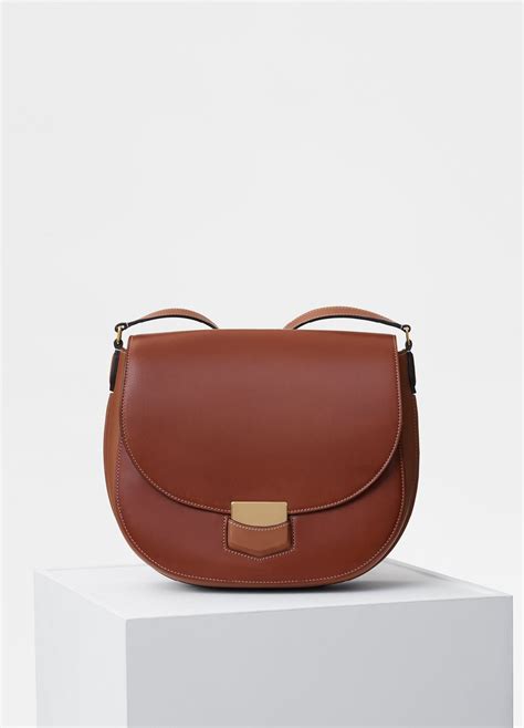 A Céline Favorite: The Trotteur Bag 